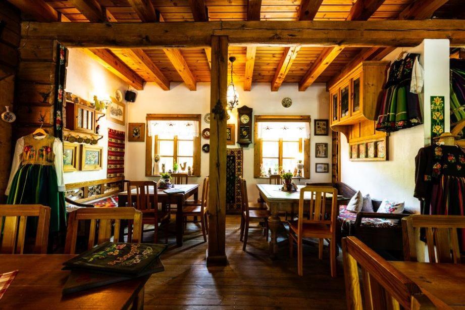 Oberza Pod Zlotym Prosiakiem Inn